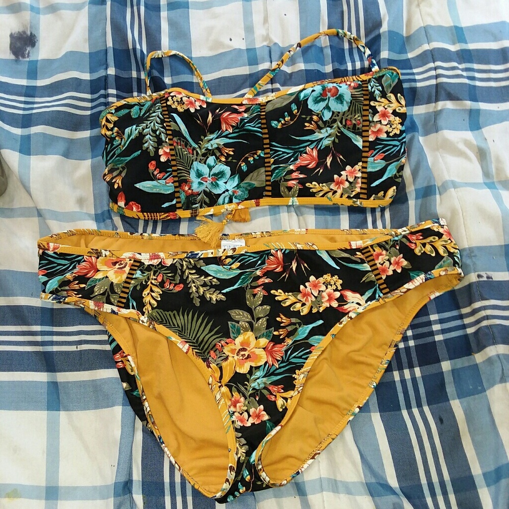Time and Tru Bikini